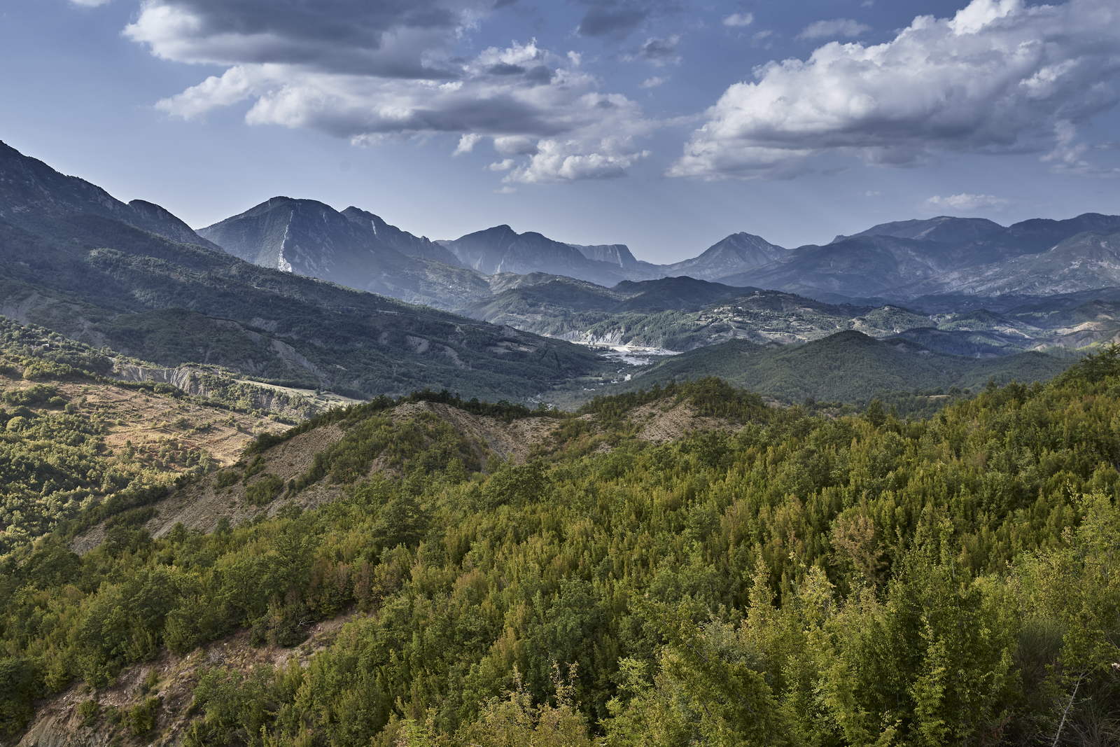 Roadtrip Albanien with Mercedes W123 300 TD