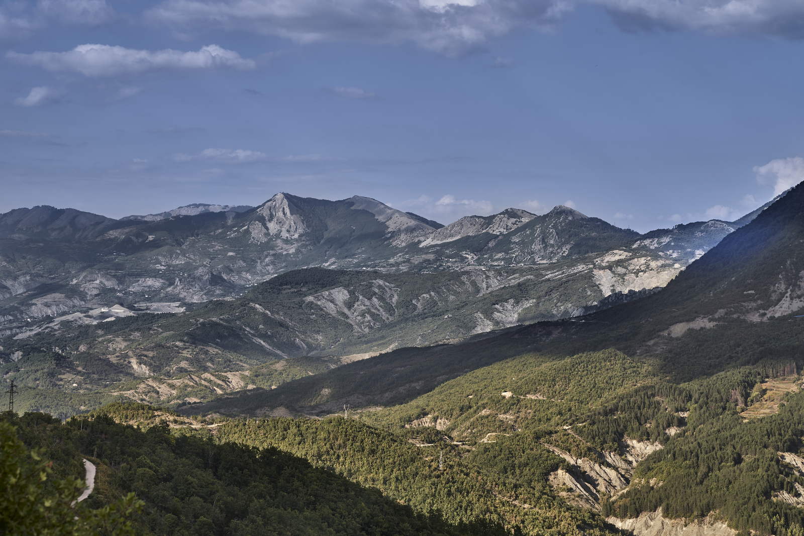 Roadtrip Albanien with Mercedes W123 300 TD