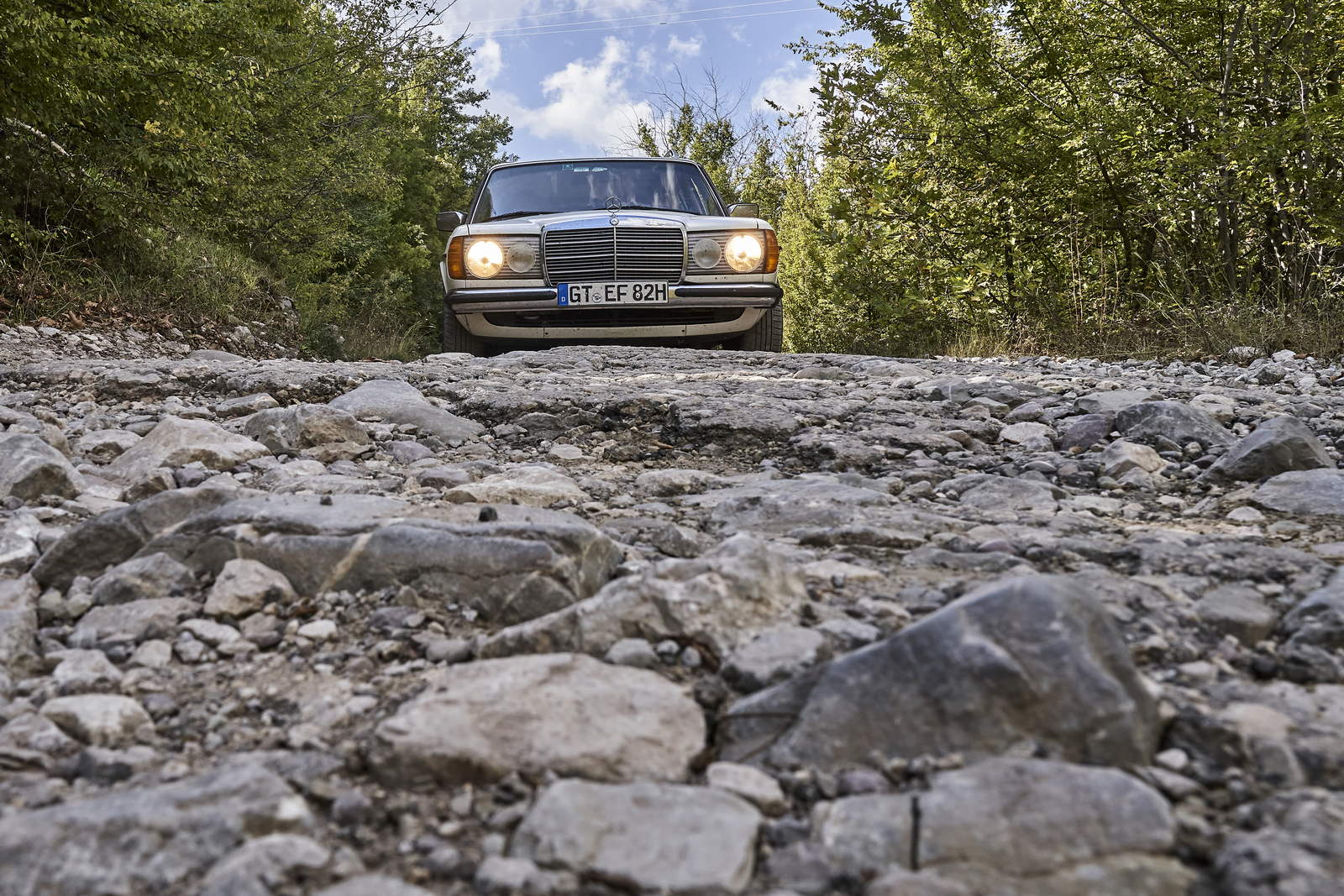 Roadtrip Albanien with Mercedes W123 300 TD