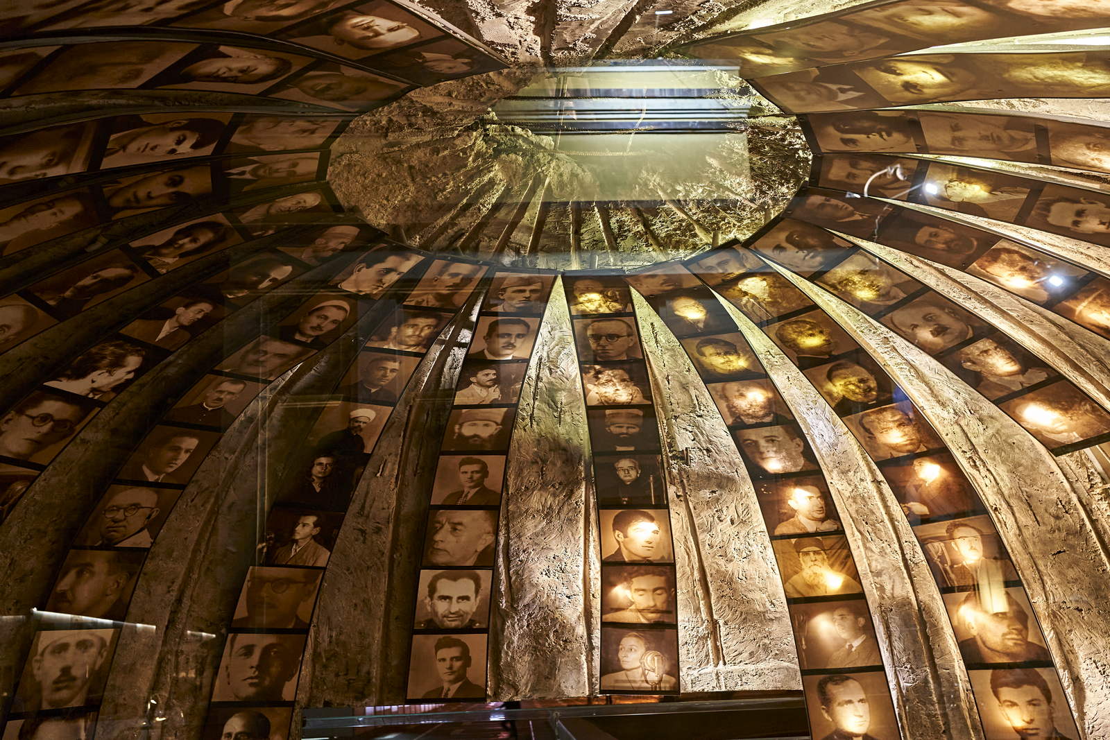 Roadtrip Albanien with Mercedes W123 300 TD