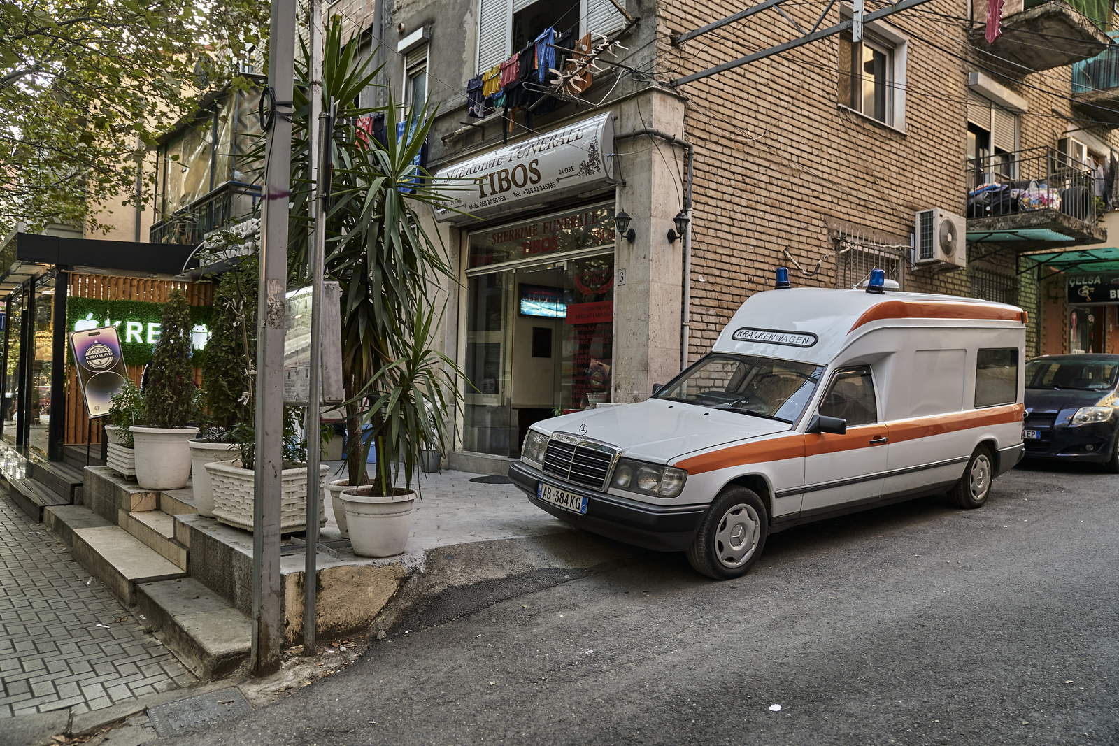 Roadtrip Albanien with Mercedes W123 300 TD