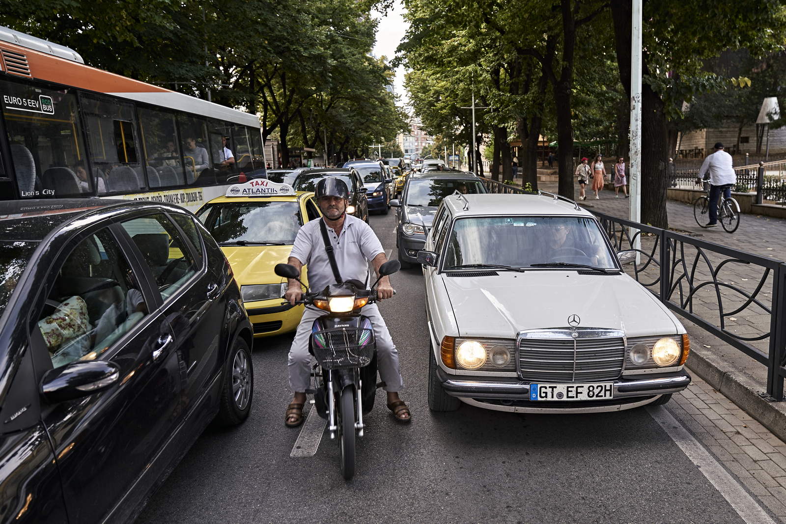 Roadtrip Albanien with Mercedes W123 300 TD