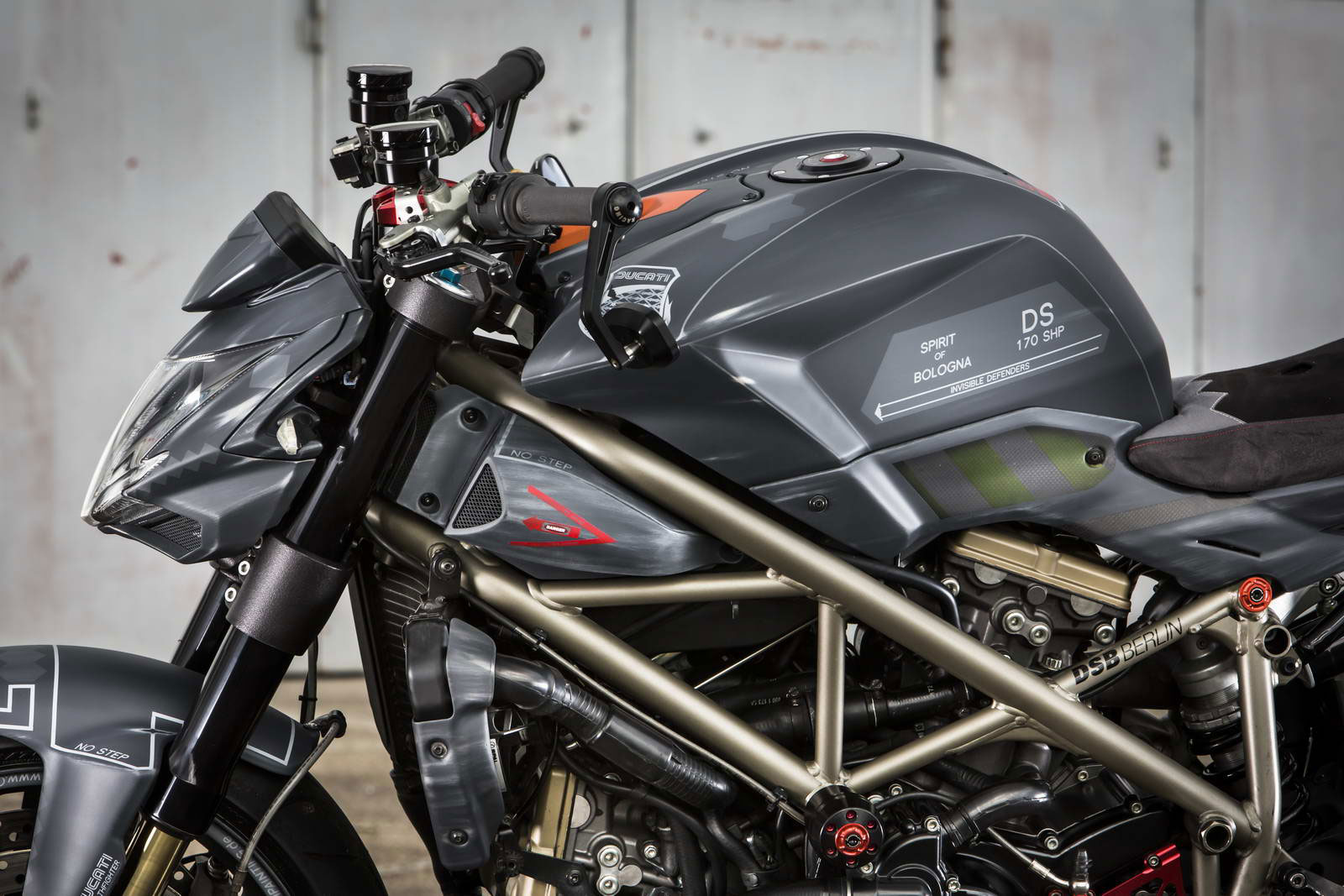 Ducati Stelth Fighter 046