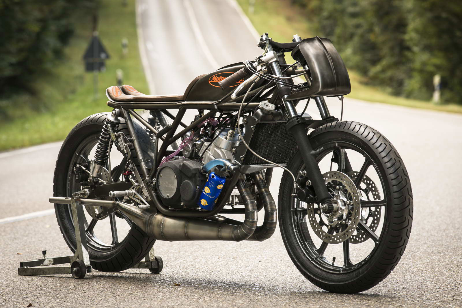 Moto Essence RD 350 017