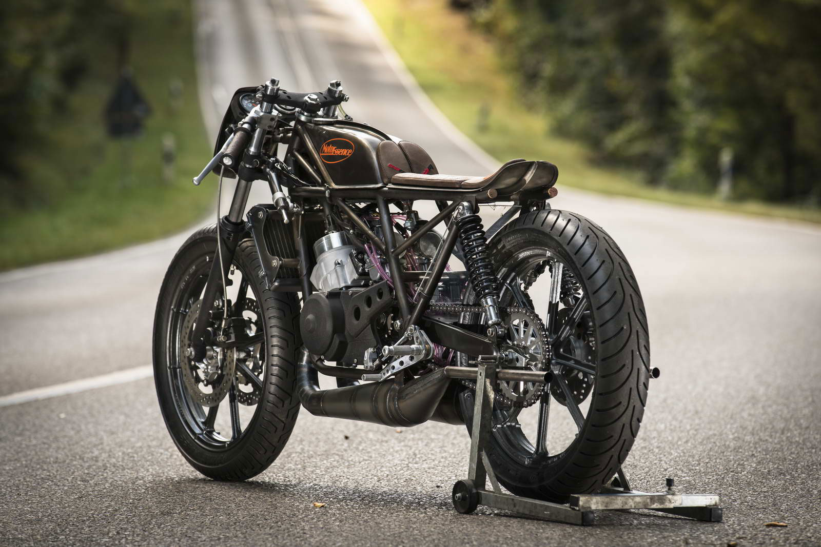 Moto Essence RD 350 037